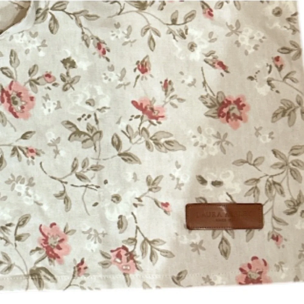 NEW Laura Ashley FLORAL BONNIE Toasted Beige Chef’s Kitchen Apron with Pockets